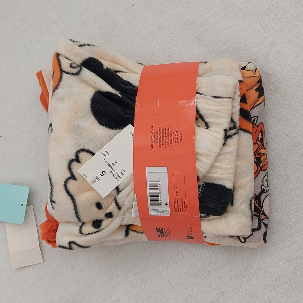 DISNEY Cozy Pajama Set NWT - Picture 2 of 12
